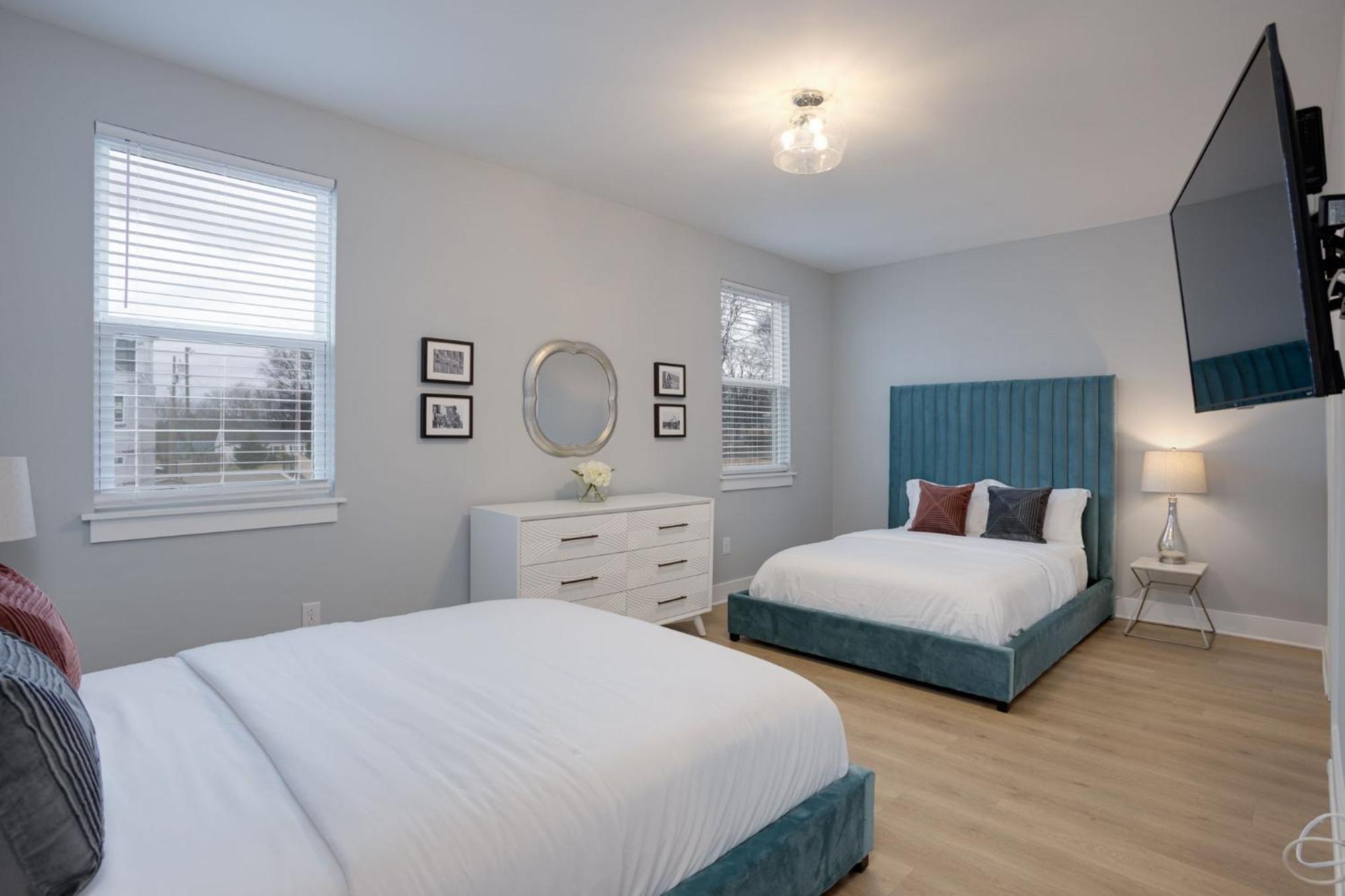 Modern Townhome, 10Min To Downtown! 8Min To Grand Ole Opry! Sleeps 8! ナッシュビル エクステリア 写真