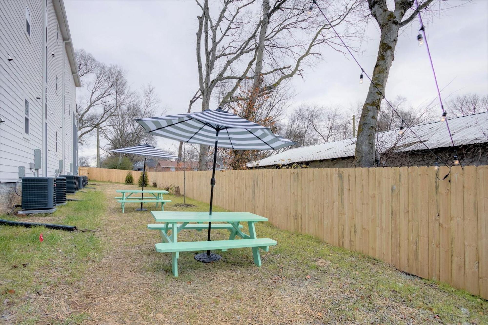 Modern Townhome, 10Min To Downtown! 8Min To Grand Ole Opry! Sleeps 8! ナッシュビル エクステリア 写真